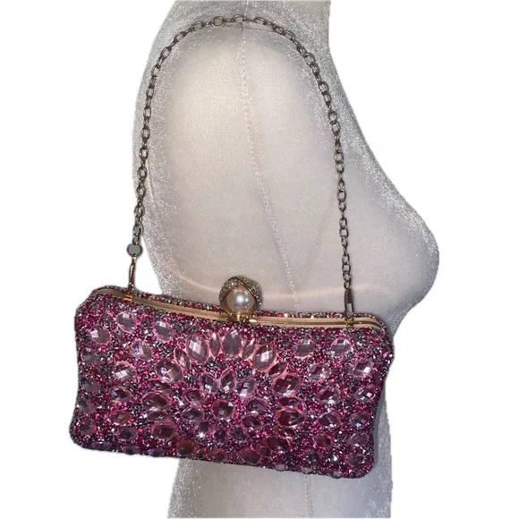 Pearl Clasp Rhinestone Clutch with metal shoulder strap - Picture 3 of 5